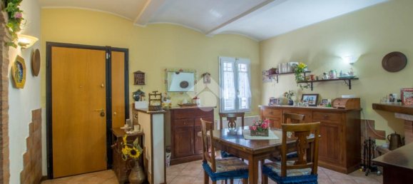 3 bedrooms House in Soliera, Italy No. 257869 8