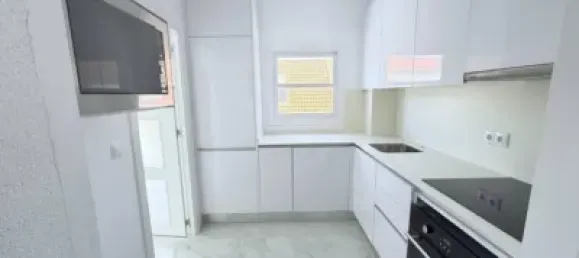 2 bedrooms Penthouse in Torrevieja, Spain No. 135190 2