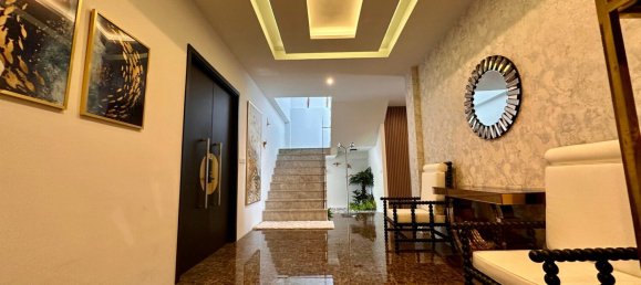 6 bedrooms Villa in Phuket, Thailand No. 11002 4