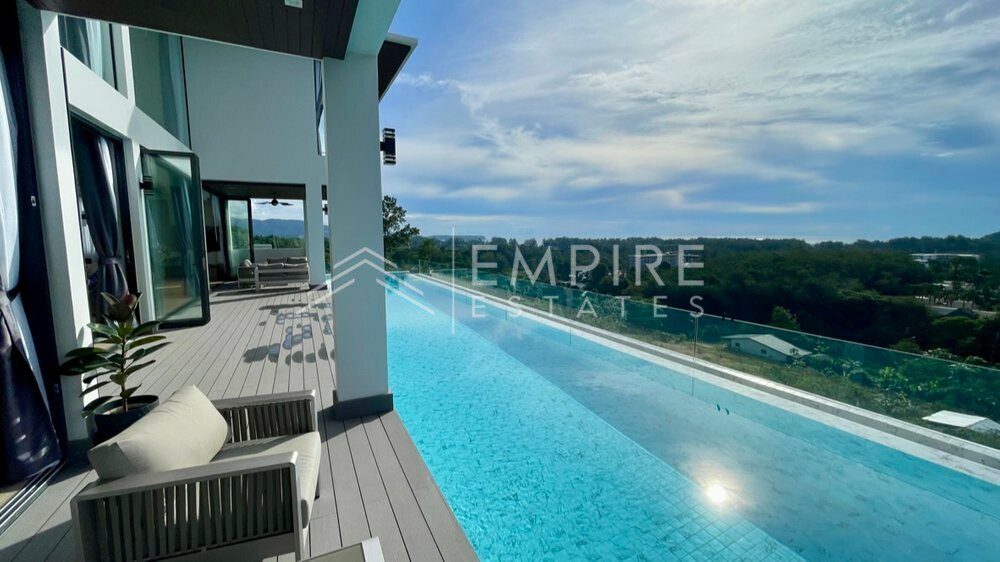 6 bedrooms Villa in Phuket, Thailand No. 11002