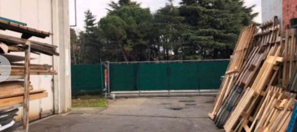 571m² Warehouse in Senago, Italy No. 373629 7