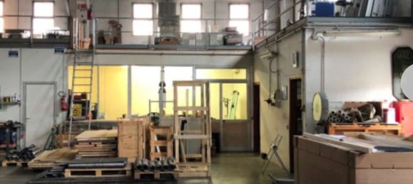 571m² Warehouse in Senago, Italy No. 373629 27