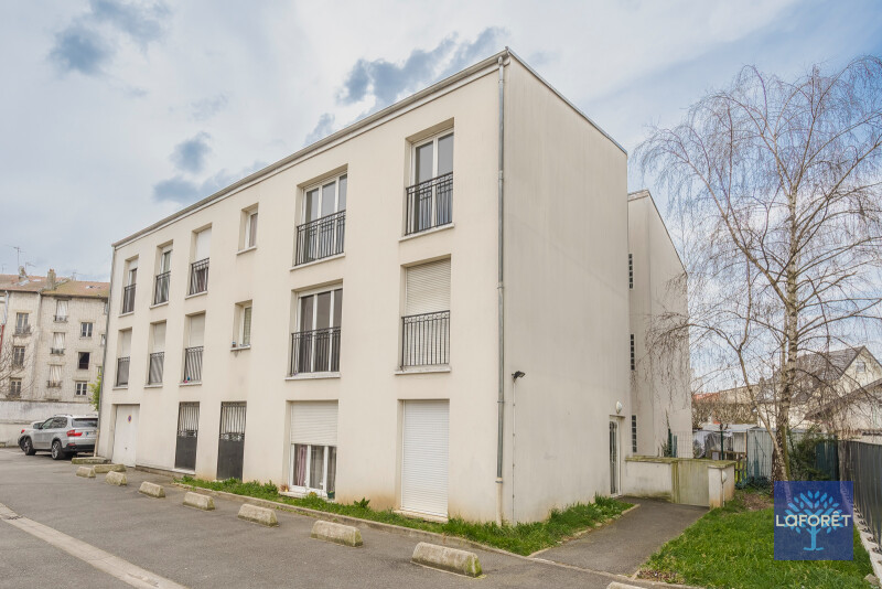 1 Schlafzimmer Wohnung in Les Pavillons-sous-Bois, France, Nr. 124432