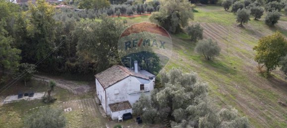 7 rooms House in Monte San Vito, Italy No. 21105 2