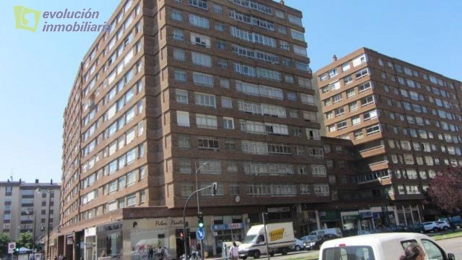 281m² Commercial property in Burgos, Spain No. 80260