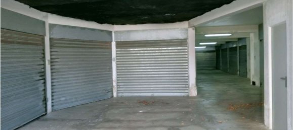 22m² Commercial property in Letojanni, Italy No. 68991 10