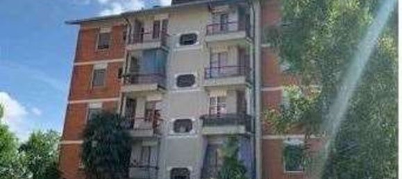 Apartamento de 4 habitaciónes en Limbiate, Italy No. 259992 2
