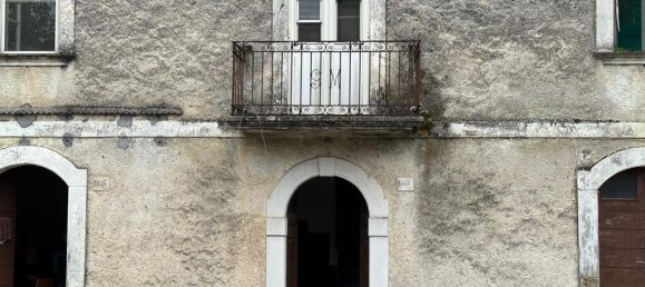 5 bedrooms House in Casalvieri, Italy No. 55695 9