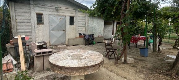 4 bedrooms House in Empoli, Italy No. 337010 16