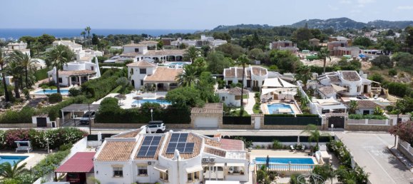 3 bedrooms Villa in Alicante, Spain No. 178295 2