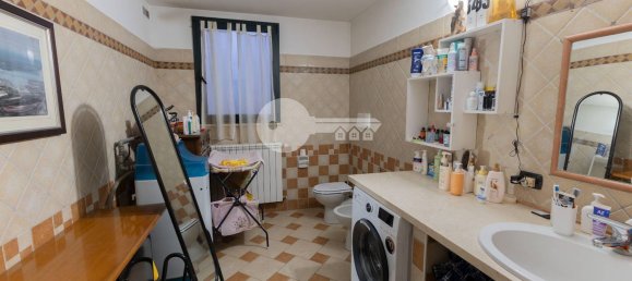 Вилла с 6 комнатами в Геди, Италия № 211665 34