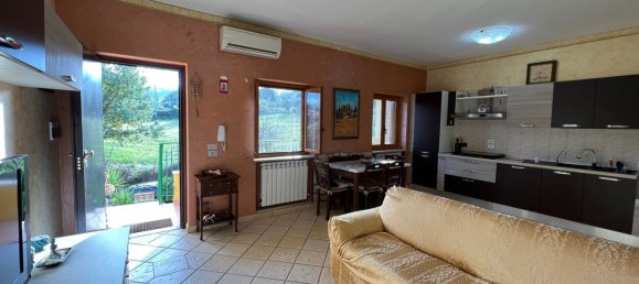 Dúplex de 3 habitaciónes en Cerisano, Italy No. 186958 9