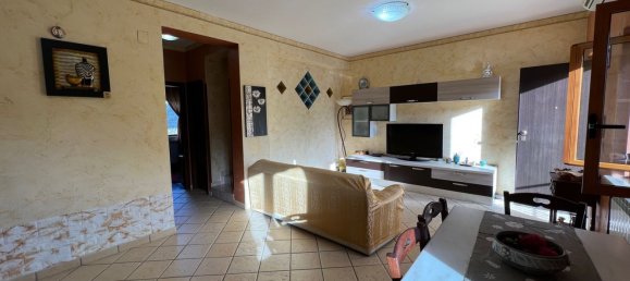 Dúplex de 3 habitaciónes en Cerisano, Italy No. 186958 2