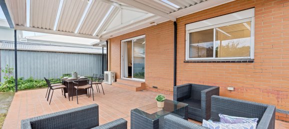 4 bedrooms House in Avondale Heights, Australia No. 661 16