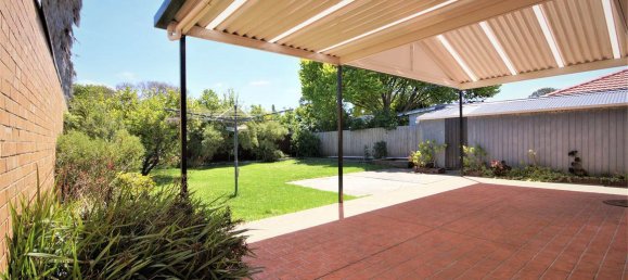 4 bedrooms House in Avondale Heights, Australia No. 661 14