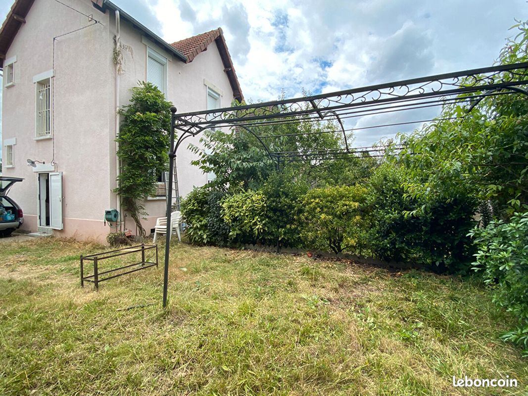 Casa T2 em Montargis, France N.º 252858