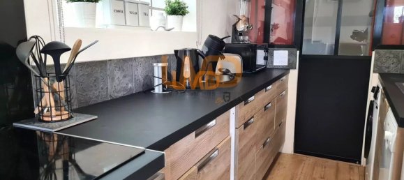 1 bedroom Apartment in L'Isle-sur-la-Sorgue, France No. 287055 2