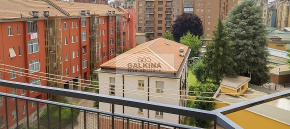 Apartamento de 3 dormitorios en Milan, Italy No. 360734 7