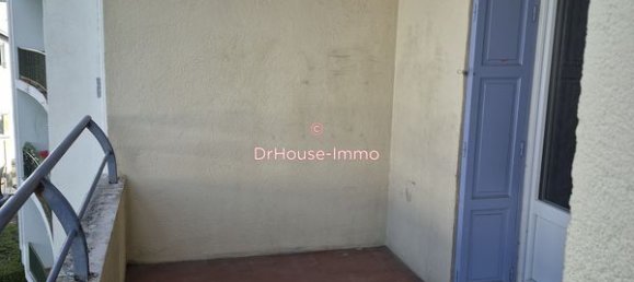 2 bedrooms Apartment in Firminy, France No. 196594 4