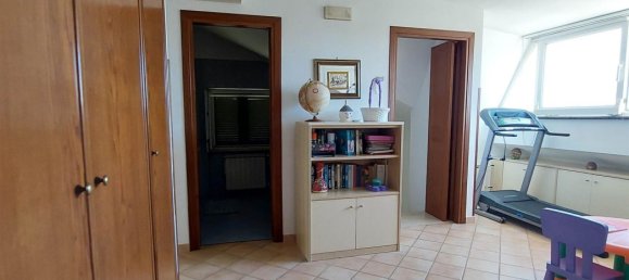 9 Schlafzimmer Villa in Anzio, Italy, Nr. 377586 26