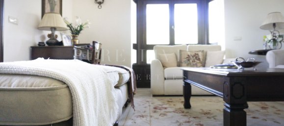 5 bedrooms Villa in Malaga, Spain No. 98636 9