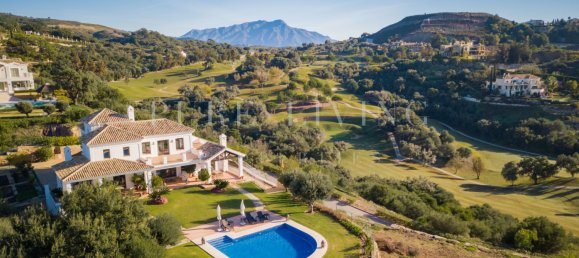 5 bedrooms Villa in Malaga, Spain No. 98636 30