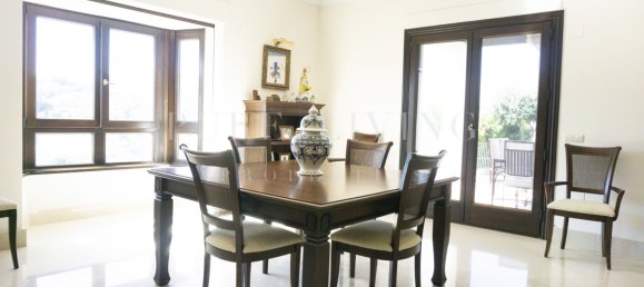 5 bedrooms Villa in Malaga, Spain No. 98636 16