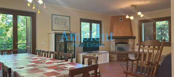 5 bedrooms Villa in Castione della Presolana, Italy No. 270404 3