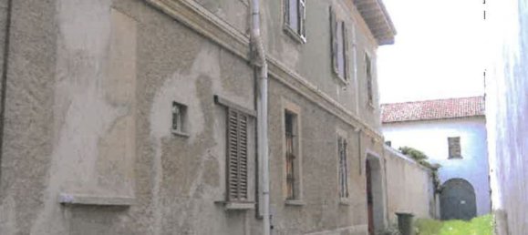 2 rooms Apartment in Busto Arsizio, Italy No. 185307 2