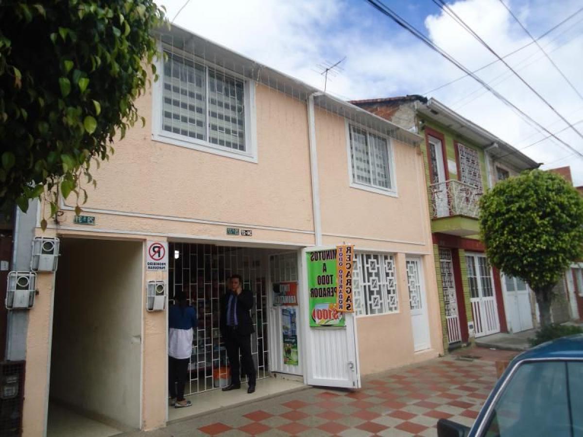 4 bedrooms House in Bogota, Colombia No. 11632