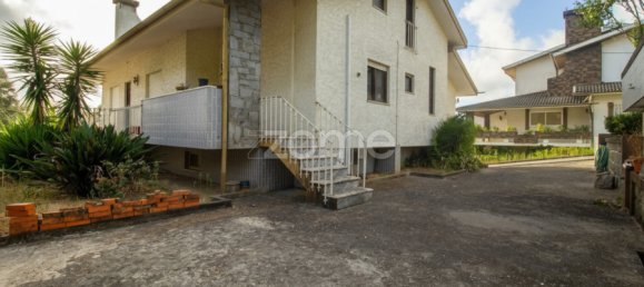 Propiedad comercial de 4 dormitorios en Santa Maria da Feira, Portugal No. 320324 2