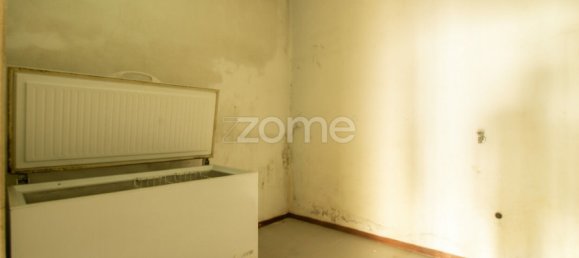 Propiedad comercial de 4 dormitorios en Santa Maria da Feira, Portugal No. 320324 42