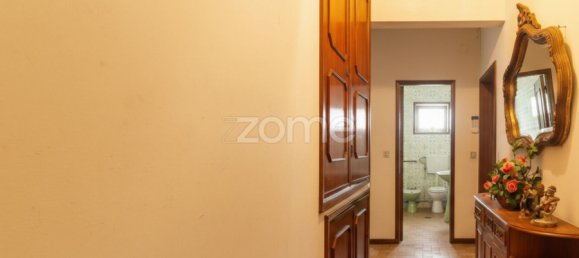 Propiedad comercial de 4 dormitorios en Santa Maria da Feira, Portugal No. 320324 18