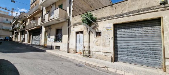 Квартира с 3 комнатами в Альтамура, Италия № 293335 2