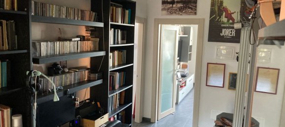 Квартира с 4 комнатами в Пьомбино, Италия № 35546 11