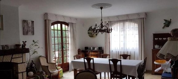 6 bedrooms House in Noisy-le-Grand, France No. 171456 4