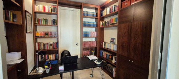 5 rooms Apartment in Naples, Italy No. 299041 16