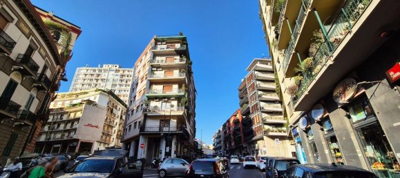 5 rooms Apartment in Naples, Italy No. 299041 20