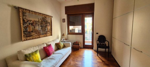 5 rooms Apartment in Naples, Italy No. 299041 11