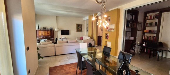 5 rooms Apartment in Naples, Italy No. 299041 5