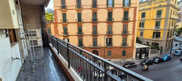 5 rooms Apartment in Naples, Italy No. 299041 12