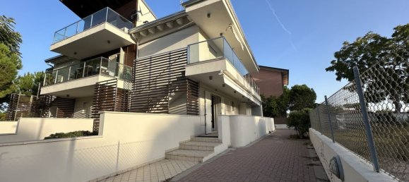 3 rooms Apartment in Cervia, Italy No. 67039 3