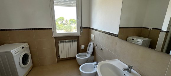 3 rooms Apartment in Fano, Italy No. 300764 4