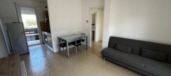 3 rooms Apartment in Fano, Italy No. 300764 3