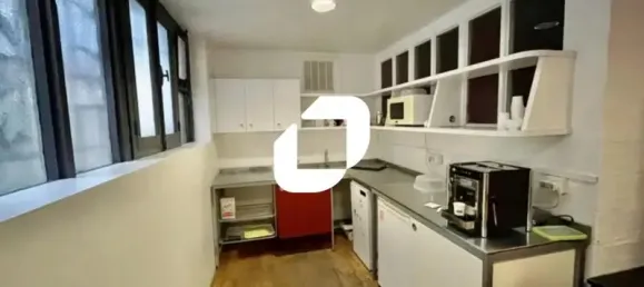 664m² Office in Lambersart, France No. 290135 8