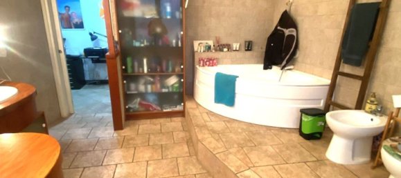 Dúplex de 5 habitaciónes en Missaglia, Italy No. 3295 34