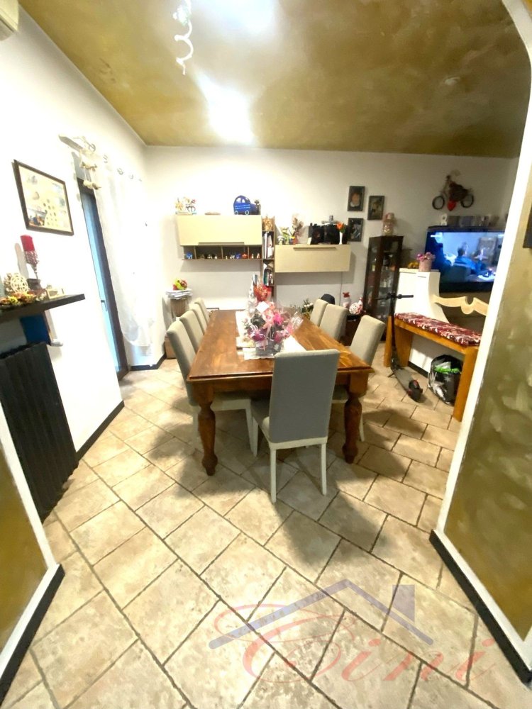 Dúplex de 5 habitaciónes en Missaglia, Italy No. 3295