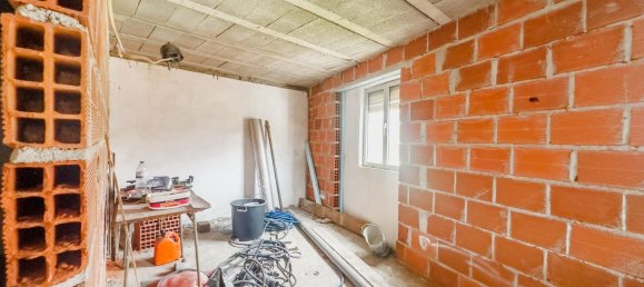 Дом с 2 спальнями в Миранда ду Корву, Португалия № 83427 13