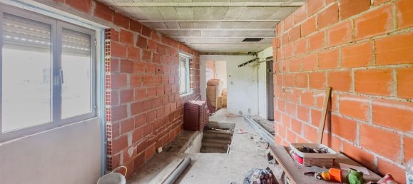 Дом с 2 спальнями в Миранда ду Корву, Португалия № 83427 10