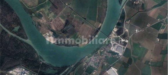 1 room Warehouse in Monticelli d'Ongina, Italy No. 99488 3